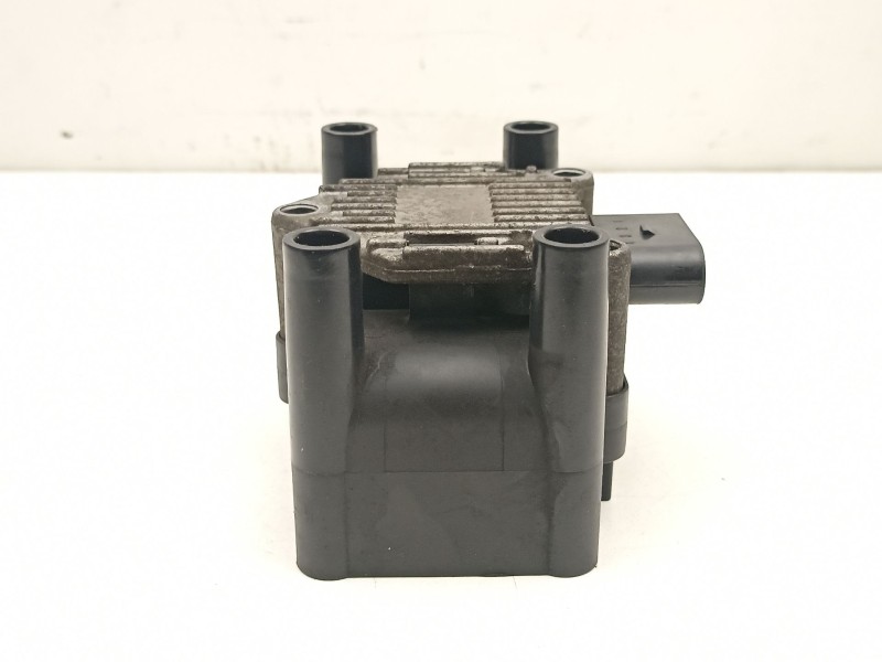 Recambio de bobina para seat ibiza ii (6k1) 1.4 i referencia OEM IAM 032905106F 156100 