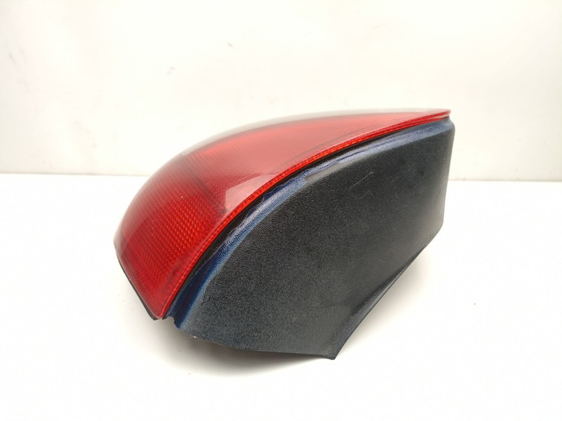 Recambio de piloto trasero derecho para audi a3 (8l1) 1.9 tdi quattro referencia OEM IAM 8L0945096C  