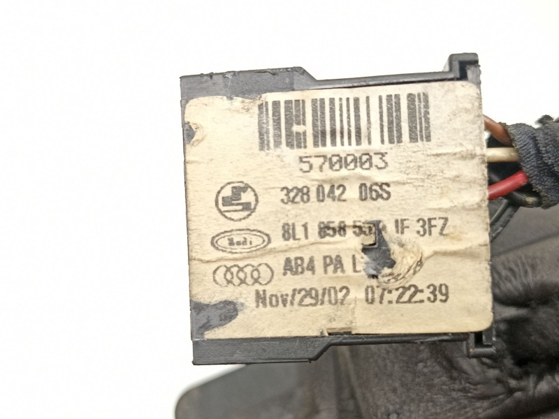 Recambio de retrovisor derecho para audi a3 (8l1) 1.9 tdi quattro referencia OEM IAM 8L1858532JF  