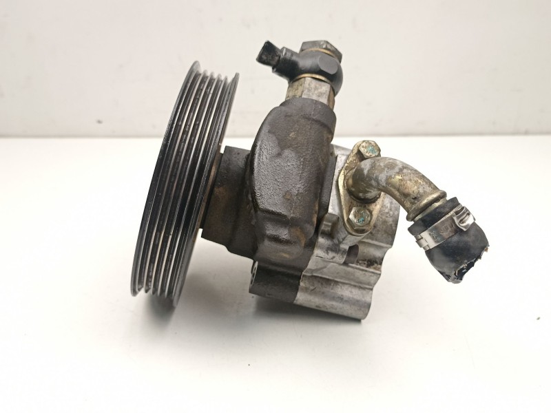 Recambio de bomba direccion para rover 75 (rj) 2.0 cdt referencia OEM IAM QVB101391 HE120509513 