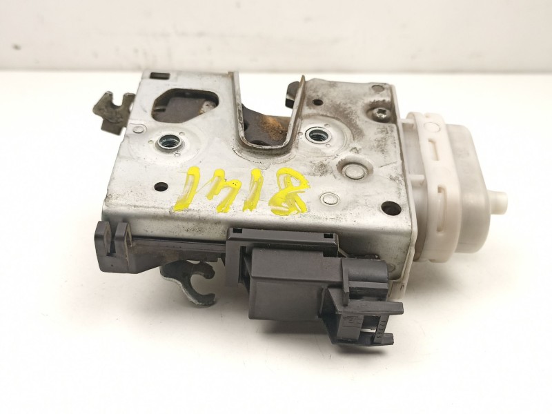 Recambio de cerradura puerta delantera derecha para audi a3 (8l1) 1.9 tdi quattro referencia OEM IAM 8L1837016C  