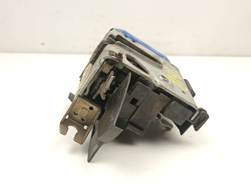 Recambio de cerradura puerta trasera derecha para audi a3 (8l1) 1.9 tdi quattro referencia OEM IAM 8D0839016A  