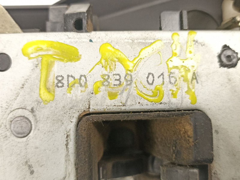 Recambio de cerradura puerta trasera derecha para audi a3 (8l1) 1.9 tdi quattro referencia OEM IAM 8D0839016A  