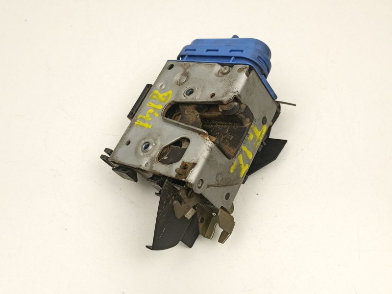 Recambio de cerradura puerta trasera izquierda para audi a3 (8l1) 1.9 tdi quattro referencia OEM IAM 8D0839015A  