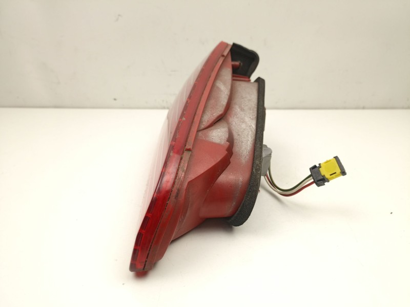 Recambio de piloto porton izquierdo para peugeot 607 (9d, 9u) 2.0 hdi referencia OEM IAM 6350N2  