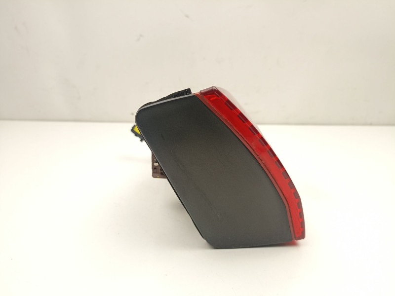 Recambio de piloto porton izquierdo para peugeot 607 (9d, 9u) 2.0 hdi referencia OEM IAM 6350N2  