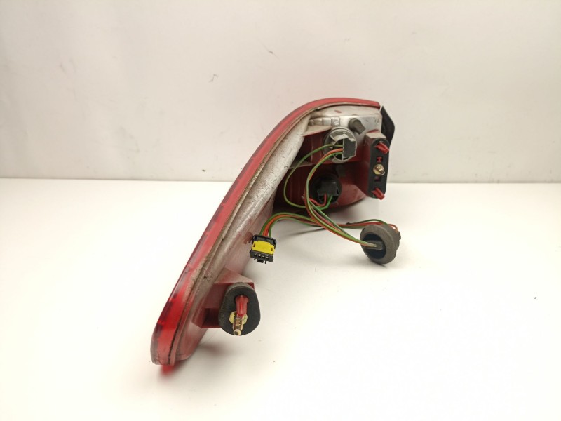 Recambio de piloto trasero derecho para peugeot 607 (9d, 9u) 2.0 hdi referencia OEM IAM 6351N1  