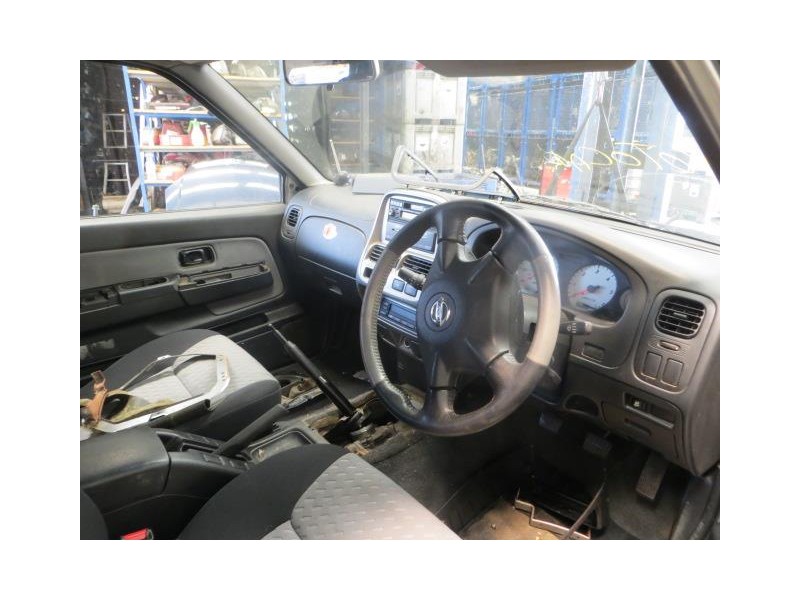 Recambio de carroceria : nissan navara : 2.5 td sport [2004] para nissan navara 2.5 td sport referencia OEM IAM   