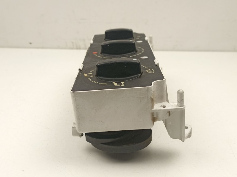Recambio de mandos calefaccion aire para citroën zx 1.9 td referencia OEM IAM 6451AG  