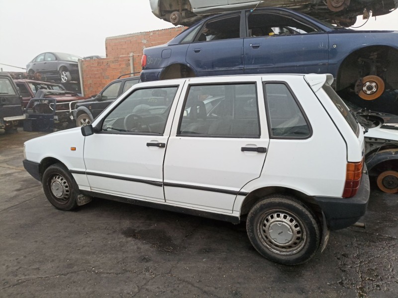 fiat uno (146_, 158_) del año 1988