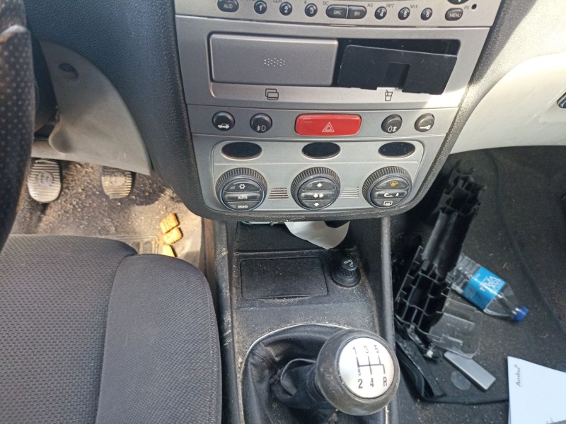 alfa romeo 147 (937_) del año 2001