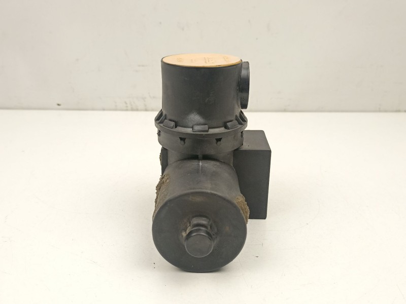 Recambio de compresor cierre centralizado para seat ibiza 1.9 d referencia OEM IAM 1L0862257  