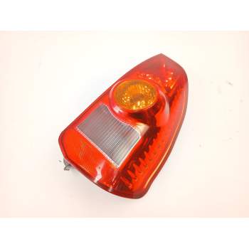 PILOTO TRASERO DERECHO MR913174 