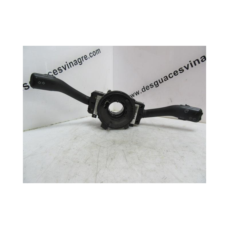 Recambio de mando luces y limpias : skoda fabia : 1.9 d -asy (63,90cv) 5p [2001] para skoda fabia 1.9 d -asy referencia OEM IAM 