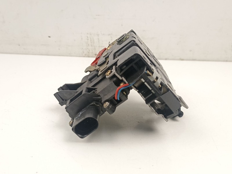 Recambio de cerradura puerta trasera derecha para audi a4 b6 (8e2) 2.5 tdi referencia OEM IAM 8E0839016C  