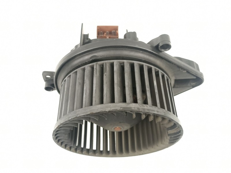 Recambio de motor calefaccion para audi a4 b6 (8e2) 2.5 tdi referencia OEM IAM 8E1820021B 663000U 