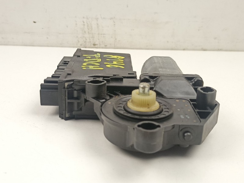 Recambio de elevalunas trasero derecho para audi a4 b6 (8e2) 2.5 tdi referencia OEM IAM 8E0959802A 5WK47011BBF 