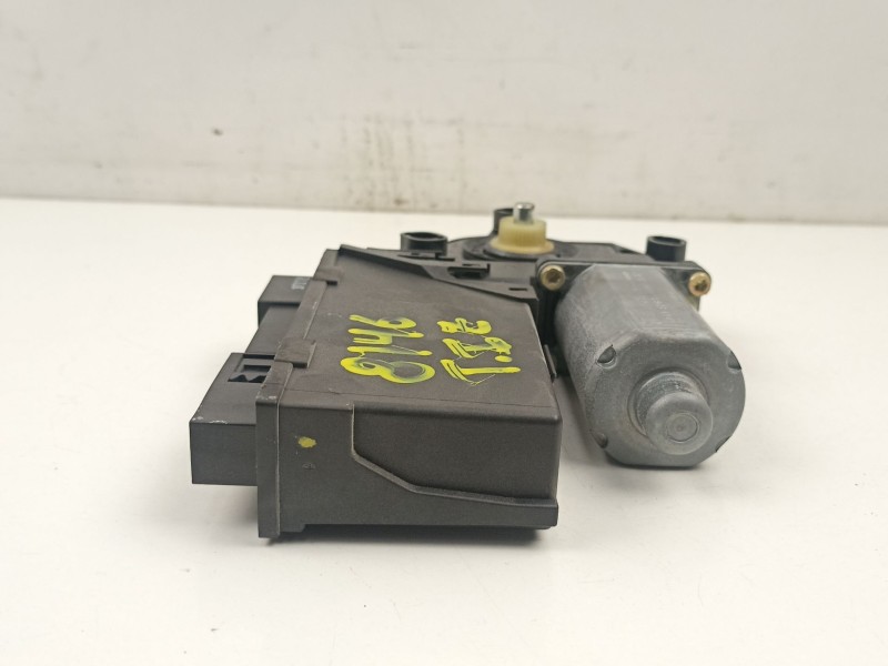 Recambio de elevalunas trasero izquierdo para audi a4 b6 (8e2) 2.5 tdi referencia OEM IAM 8E0959801A 5WK47009BBF 