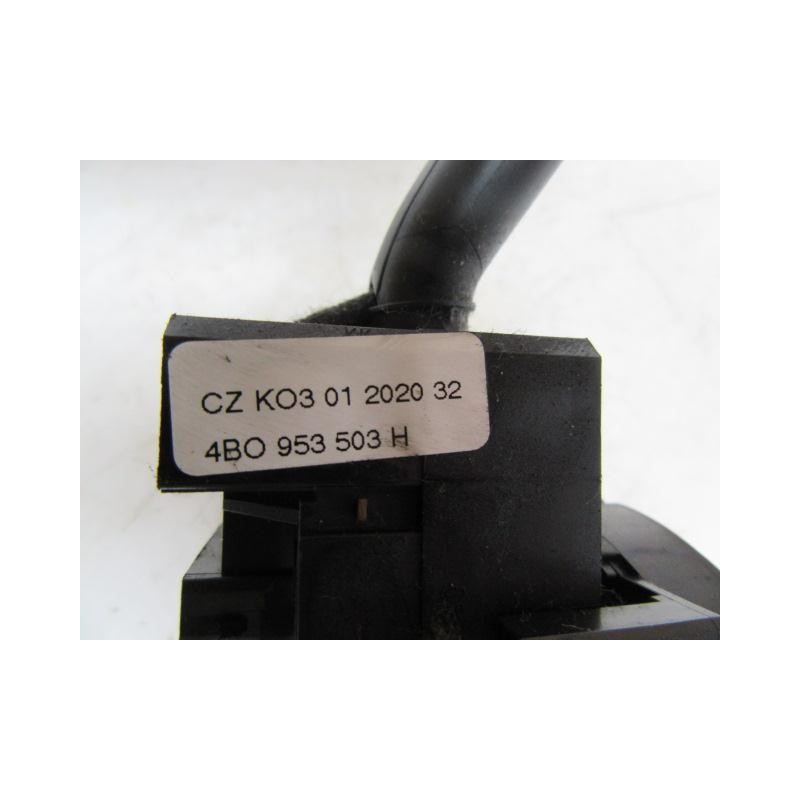 Recambio de mando luces y limpias : skoda fabia : 1.9 d -asy (63,90cv) 5p [2001] para skoda fabia 1.9 d -asy referencia OEM IAM 