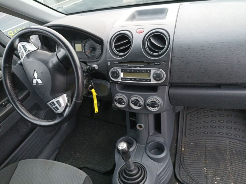 Recambio de carroceria para mitsubishi colt vi (z3_a, z2_a) 1.3 (z21a) referencia OEM IAM   