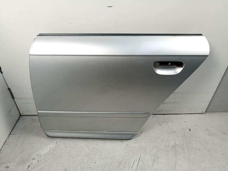 Recambio de puerta trasera izquierda para seat exeo st (3r5) 2.0 tdi referencia OEM IAM 3R0833051  