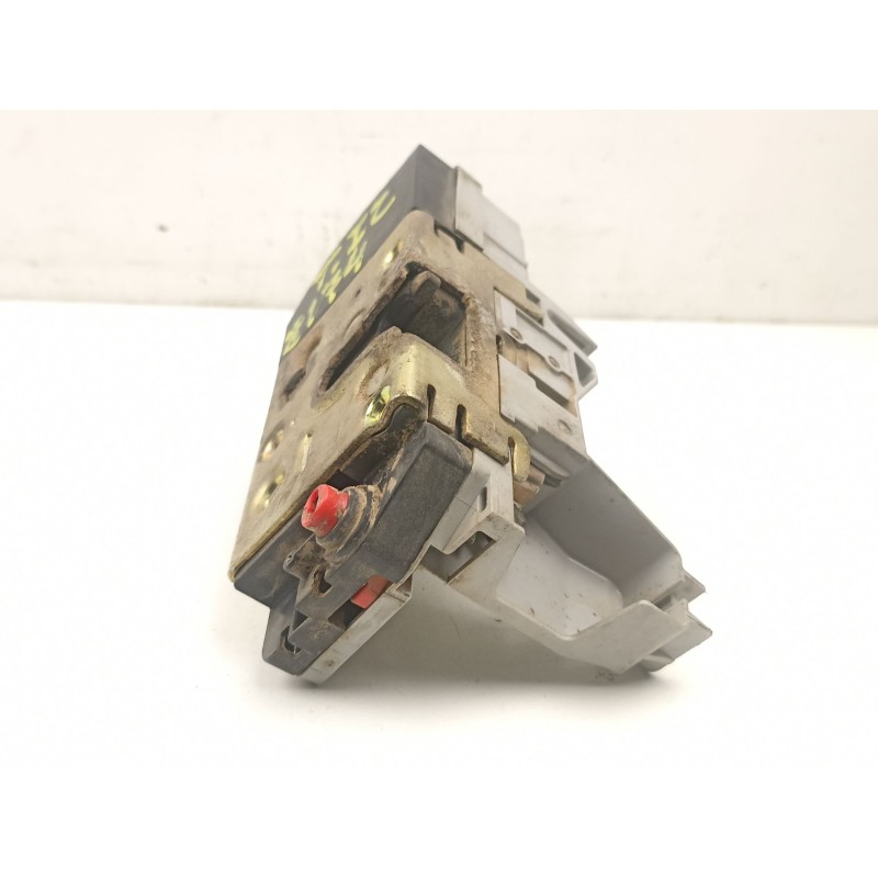 Recambio de cerradura puerta trasera izquierda para peugeot 307 (3a/c) 1.6 hdi 110 referencia OEM IAM 9137A0  