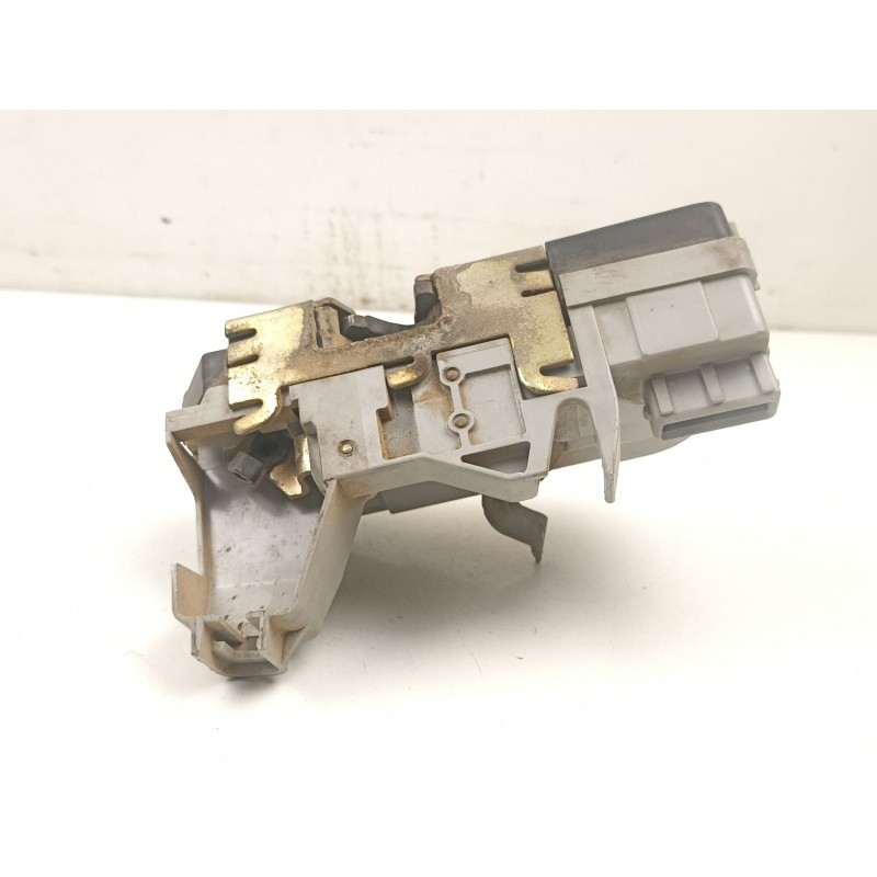 Recambio de cerradura puerta trasera izquierda para peugeot 307 (3a/c) 1.6 hdi 110 referencia OEM IAM 9137A0  