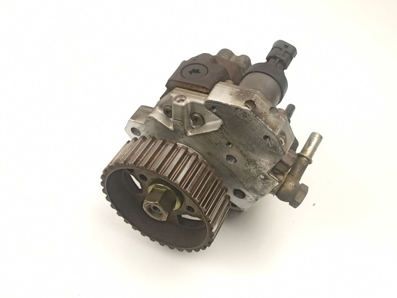 Recambio de bomba inyectora diesel para peugeot 206 1.4 hdi 5p referencia OEM IAM 9637317380 0445010042 