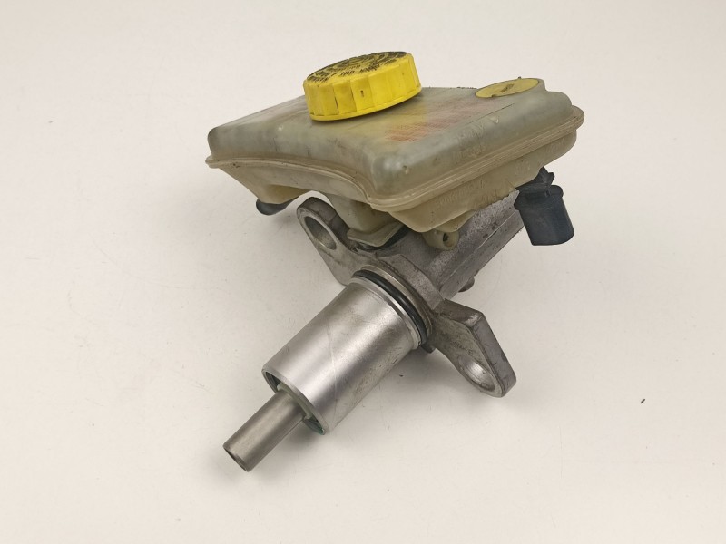 Recambio de bomba de freno para audi a4 b6 (8e2) 2.5 tdi referencia OEM IAM 8E0611021  
