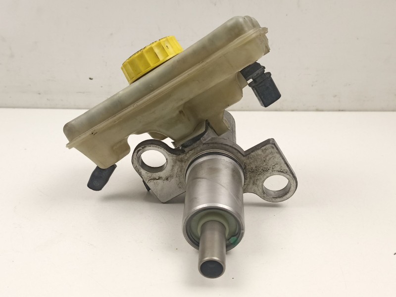Recambio de bomba de freno para audi a4 b6 (8e2) 2.5 tdi referencia OEM IAM 8E0611021  