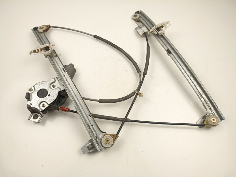 Recambio de elevalunas delantero derecho para citroën xsara 1.9 d referencia OEM IAM 9222H2  