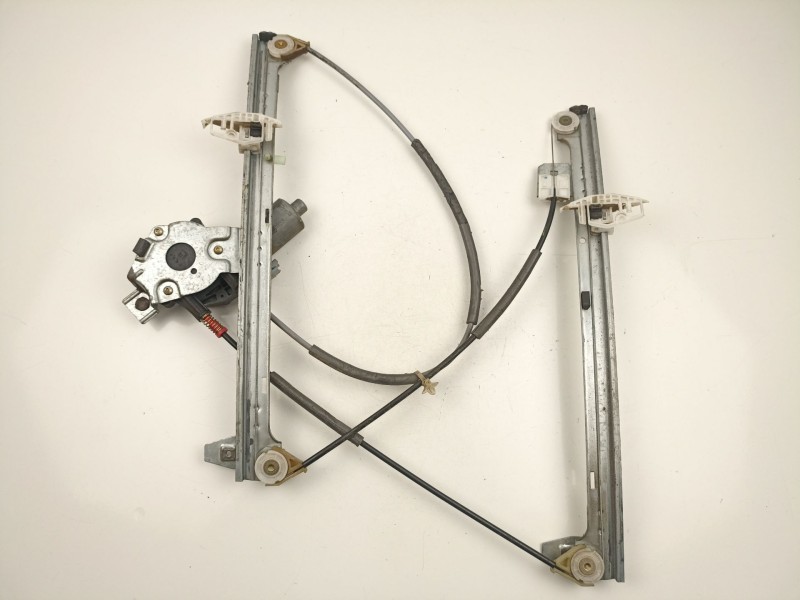 Recambio de elevalunas delantero derecho para citroën xsara 1.9 d referencia OEM IAM 9222H2  