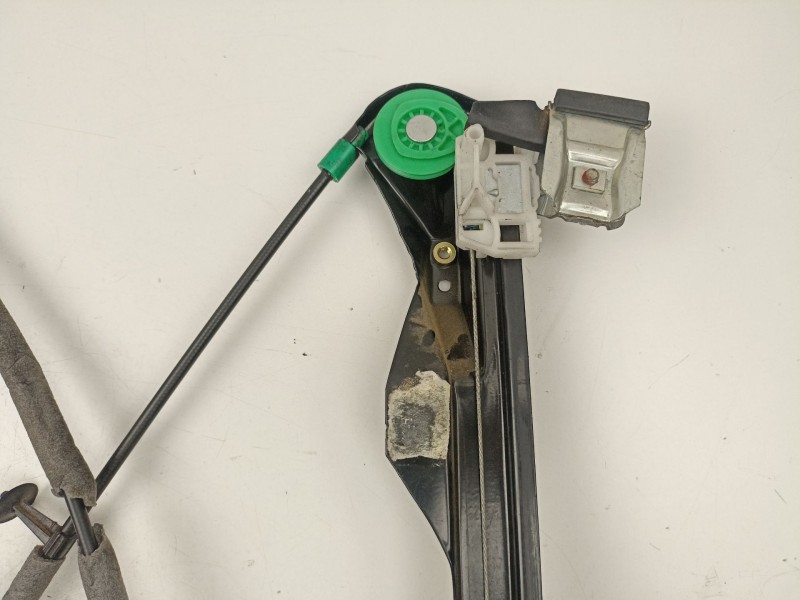 Recambio de elevalunas delantero derecho para ford focus 1.8 tdi referencia OEM IAM XS41A23200BY  