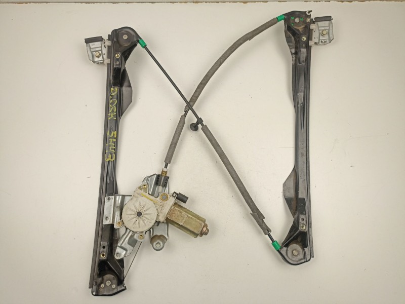 Recambio de elevalunas delantero derecho para ford focus 1.8 tdi referencia OEM IAM XS41A23200BY  