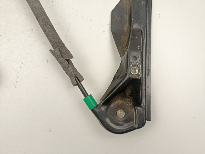 Recambio de elevalunas delantero derecho para ford focus 1.8 tdi referencia OEM IAM XS41A23200BY  