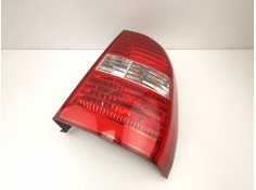 Recambio de piloto trasero derecho para kia sportage ii (je_, km) 2.0 crdi 4wd referencia OEM IAM 924021F011  