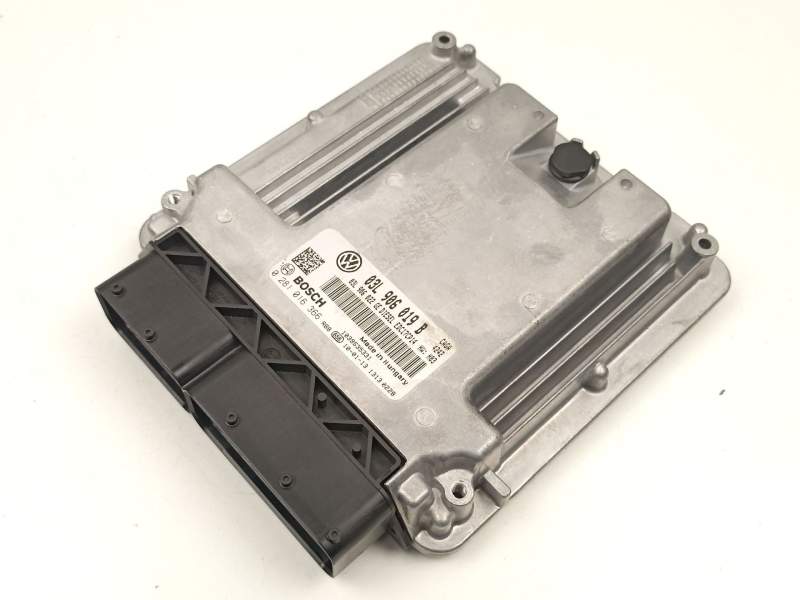 Recambio de centralita para seat exeo st (3r5) 2.0 tdi referencia OEM IAM 03L906019B 0281016366 03L906022GE