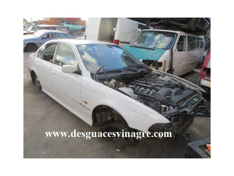 bmw 5 (e39) del año 2001