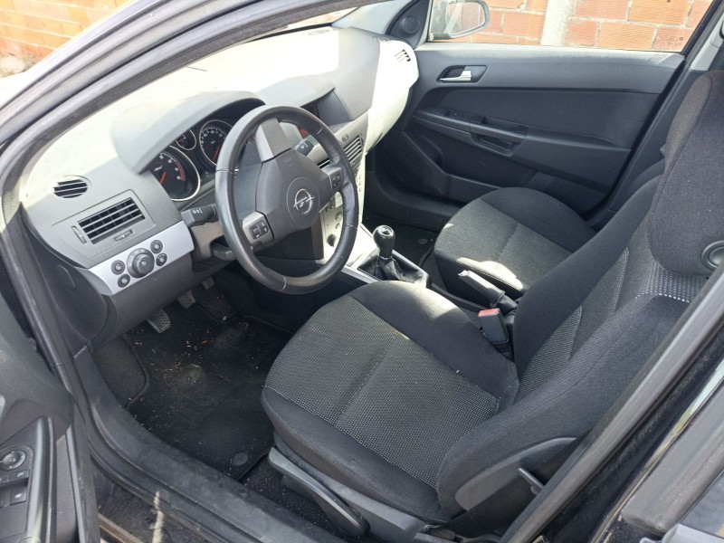 opel astra h (a04) del año 2005