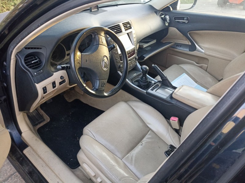 lexus is ii (_e2_) del año 2006