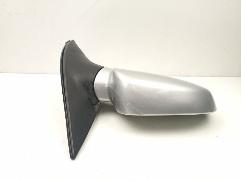 Recambio de retrovisor derecho para daewoo nubira 1.8 g t18sed referencia OEM IAM 96545714  