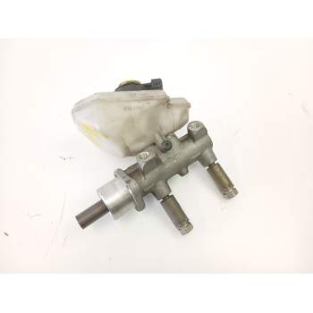 BOMBA DE FRENO YS612140EA 
