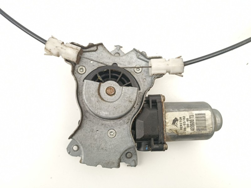 Recambio de elevalunas delantero derecho para nissan almera ii hatchback (n16) 2.2 di referencia OEM IAM 80700BM606  