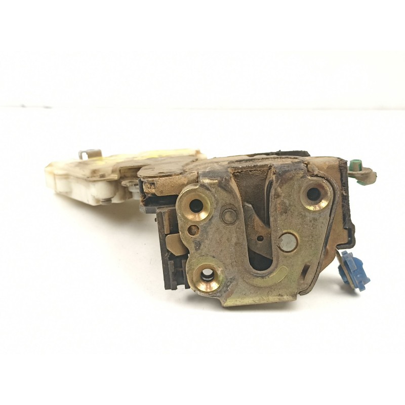 Recambio de cerradura puerta delantera derecha para nissan almera ii hatchback (n16) 2.2 di referencia OEM IAM 8055261U66  