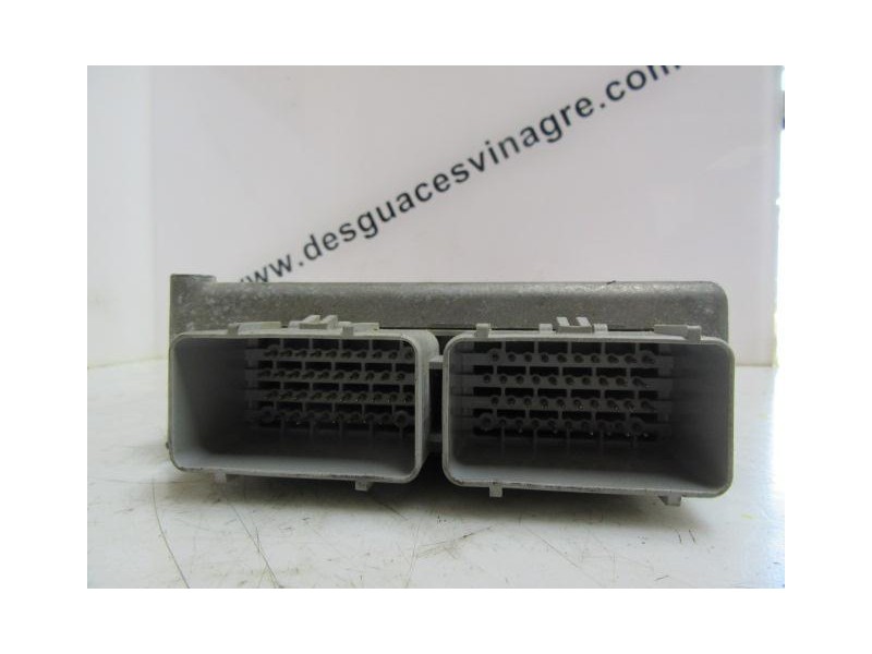 Recambio de centralita : chrysler voyager : 2.0 g -c00 (133,28cv) 5p [1998] para chrysler voyager 2.0 g -c00 referencia OEM IAM 