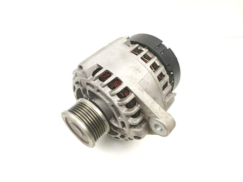 Recambio de alternador para opel vectra c gts (z02) 1.9 cdti (f68) referencia OEM IAM 13117340  