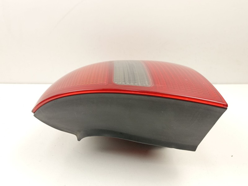 Recambio de piloto trasero derecho para audi a6 berlina (4b2) 2.4 (121kw) referencia OEM IAM 4B5945096  