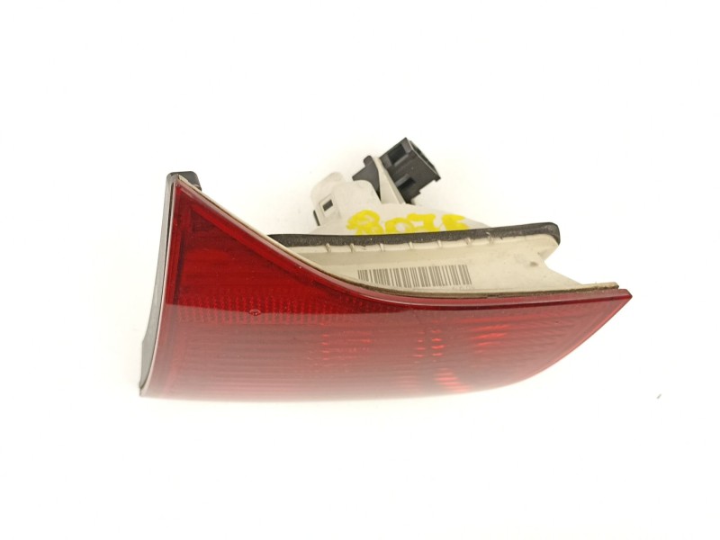 Recambio de piloto porton derecho para audi a4 b7 (8ec) 2.0 tfsi referencia OEM IAM 8E5945094  