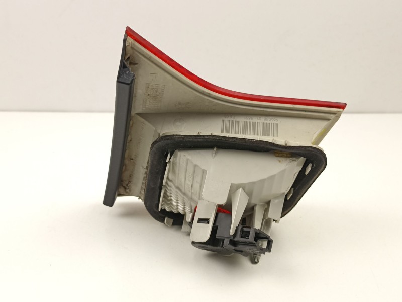 Recambio de piloto porton izquierdo para audi a4 b7 (8ec) 2.0 tfsi referencia OEM IAM 8E5945093  