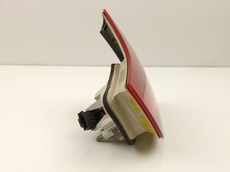 Recambio de piloto porton izquierdo para audi a4 b7 (8ec) 2.0 tfsi referencia OEM IAM 8E5945093  